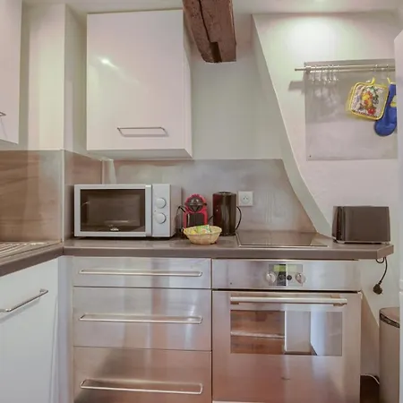 Atypical Apartment, Vieux Lille